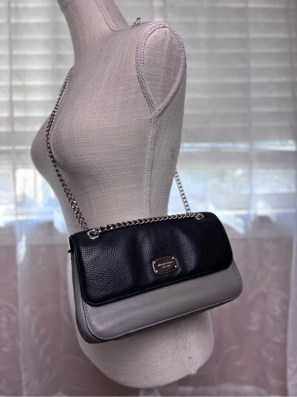Michael Kors Black & Gray Pebbled Leather Crossbody or Shoulder Bag - Picture 3 of 16